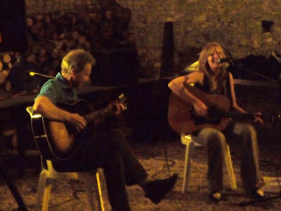 Angie Palmer singing at Blanzay, Poitou-Charentes accompanied by Roger Moss
