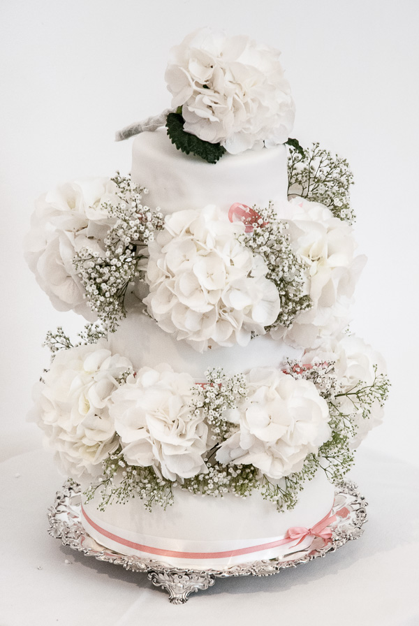 wedding-cake-decorated-hydrangeas-6493